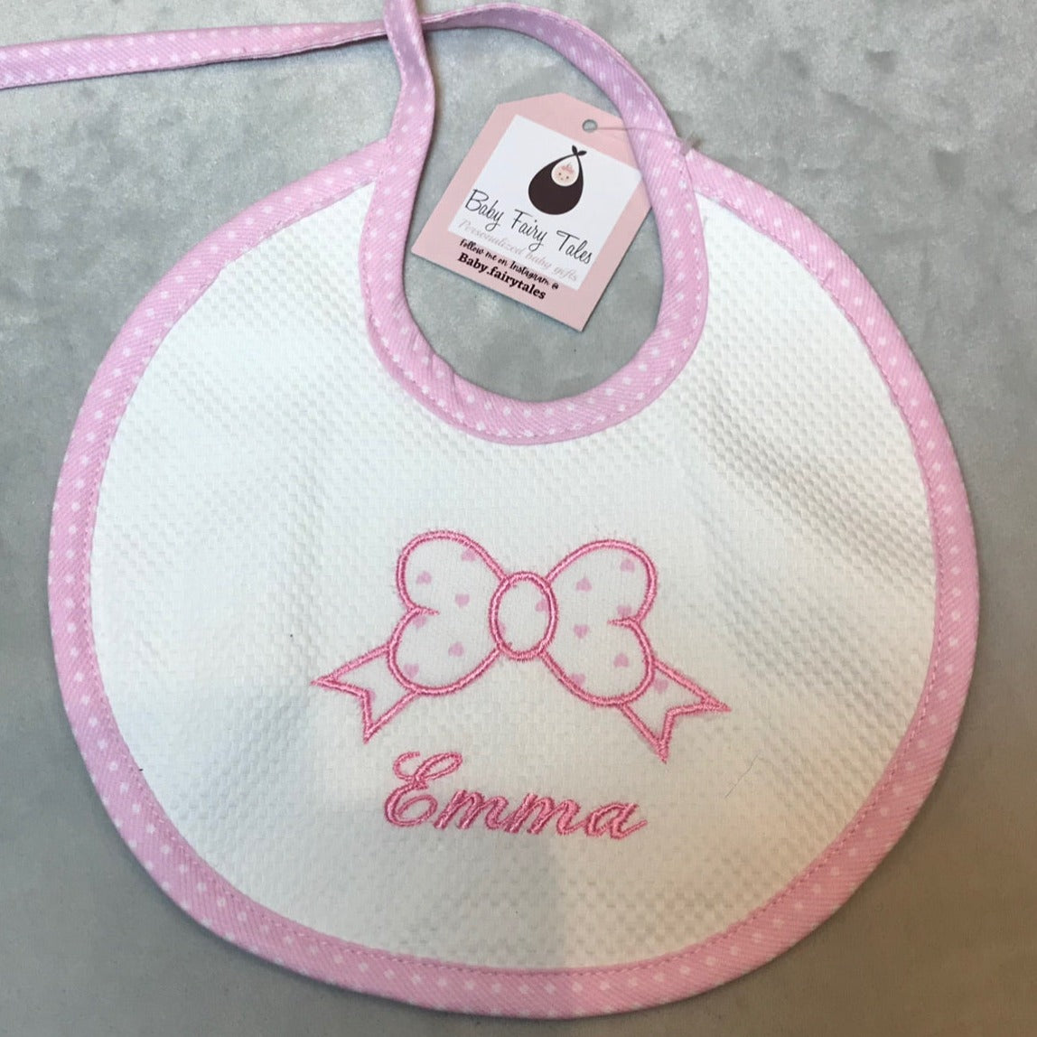 Bow pink bib